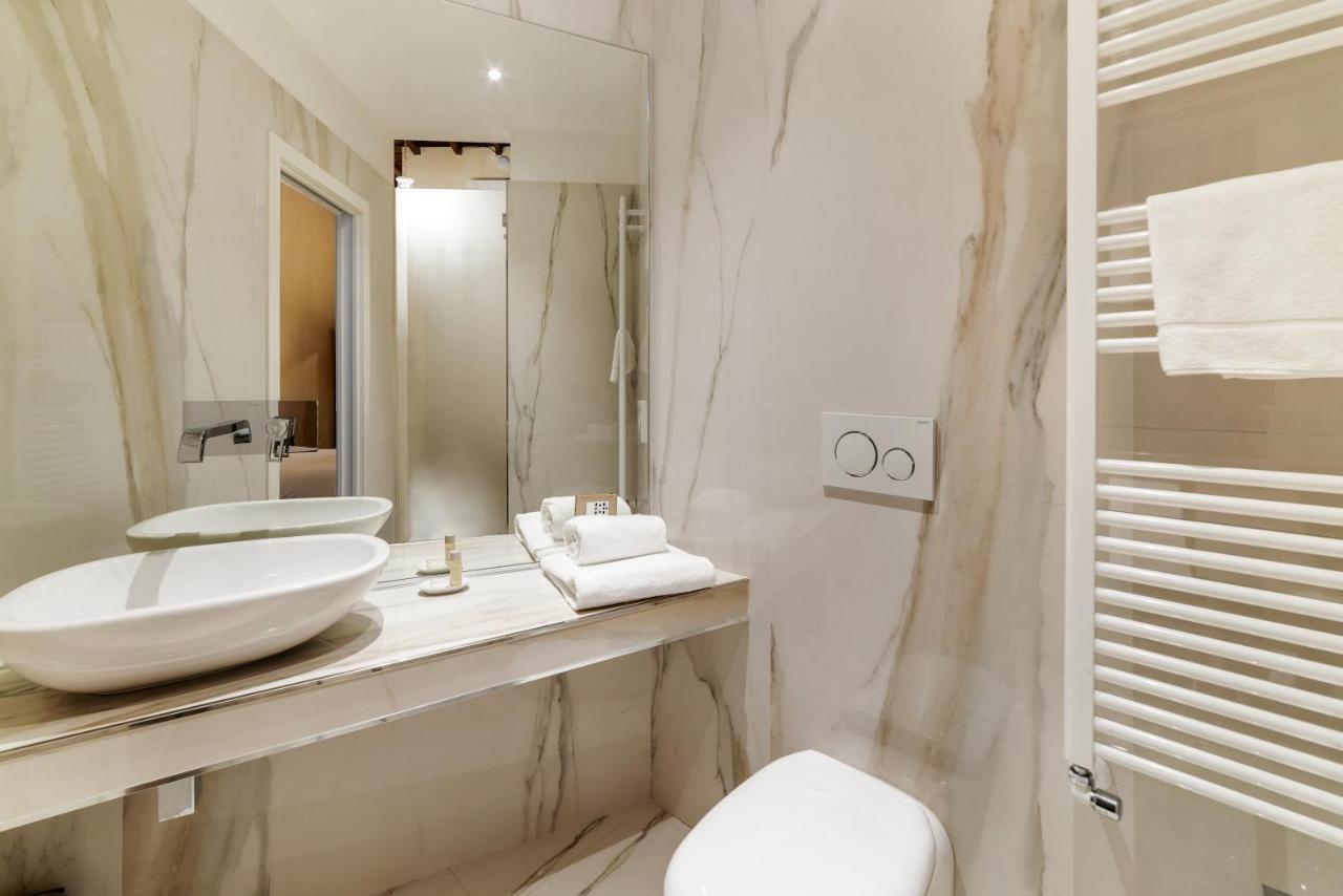 Pantheon Hedonism Apartment โรม ภายนอก รูปภาพ